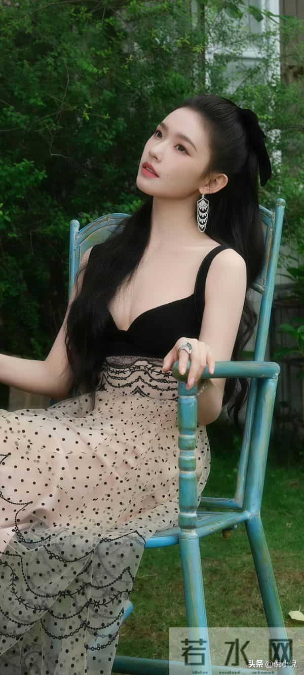 林允高清性感写真来啦！