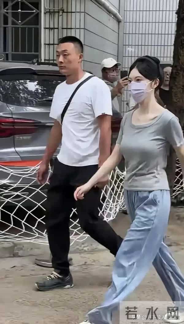 被景甜惊艳到!前凸后翘的曲线,张继科恐怕肠子都悔青了!