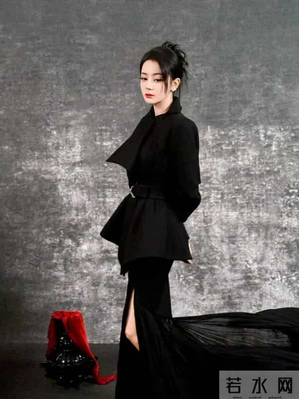 迪丽热巴新图来袭