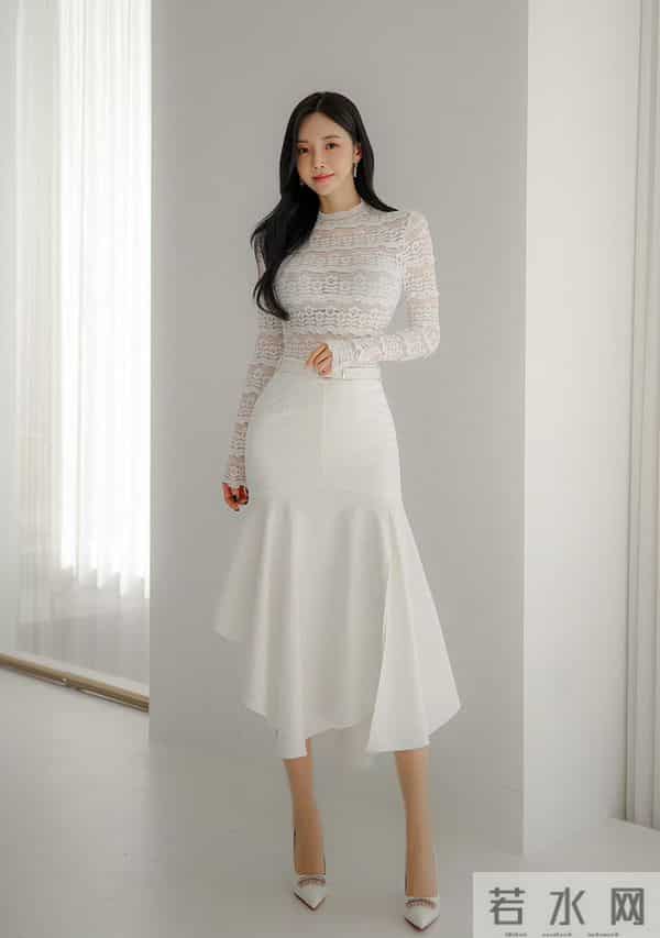 孙允珠白蕾丝开叉人鱼裙