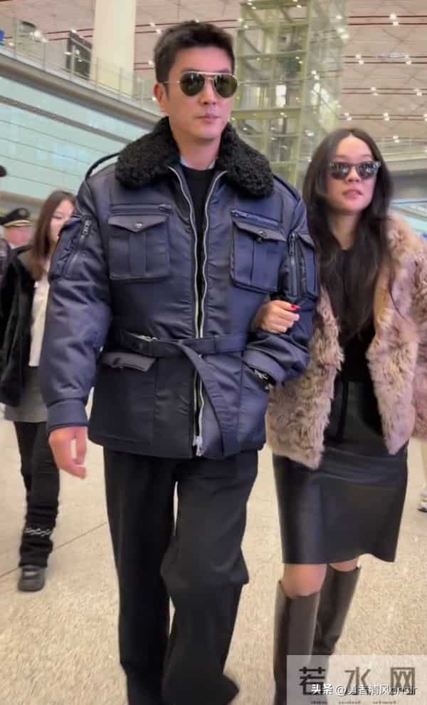 杜江夫妇最新机场照，霍思燕穿皮草似贵妇，挽着老公幸福又甜蜜