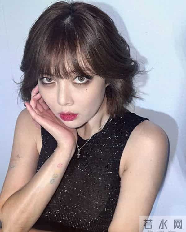 知名性感女星舞台晕倒!得“无法根治之病”,每月晕12次无知觉