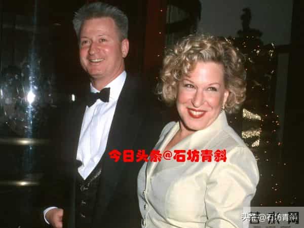 41年婚姻与30年闺蜜,平衡两种深情时,她给我们上了一堂女性友谊课