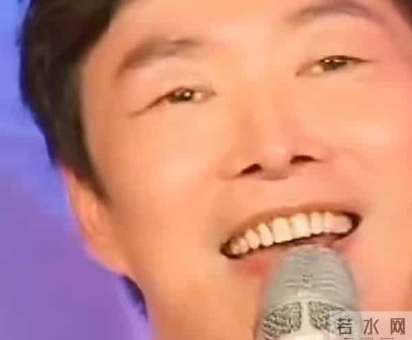 费玉清现状！70岁无儿无女独居，和56岁闺蜜相依为伴