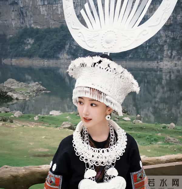 当37岁毛晓彤遇上34岁秦俊杰,我才终于明白,为何说CP感是门玄学