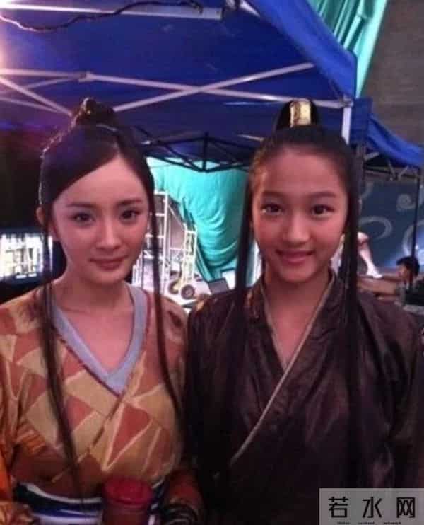 娱乐圈满族美女图鉴：每一位都貌美如花，谁最令你意想不到？