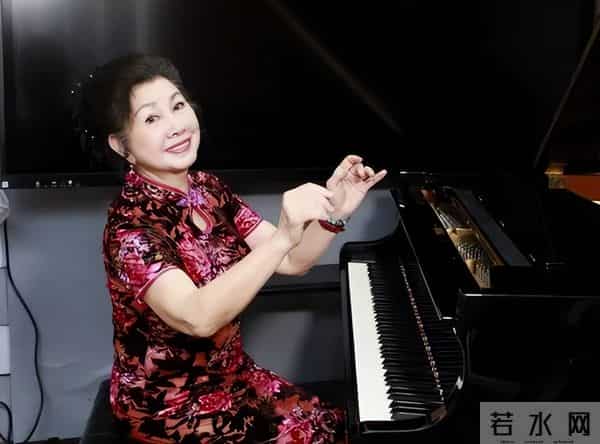 突传死讯!香港知名演员的老公在家中离世,坐在轮椅上没有了呼吸