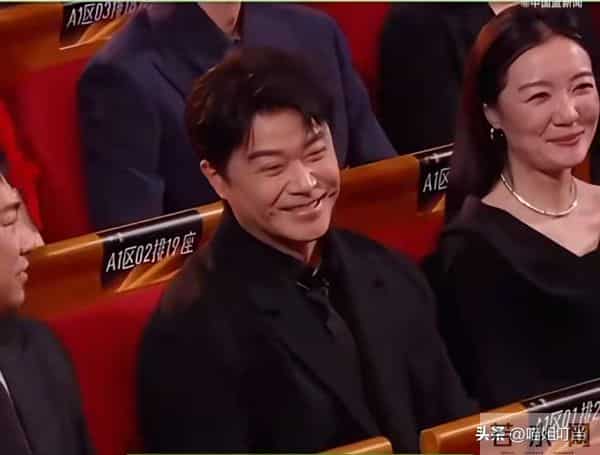 金鸡奖这一夜，人情世故，江湖地位，在宋佳身上体现得淋漓尽致