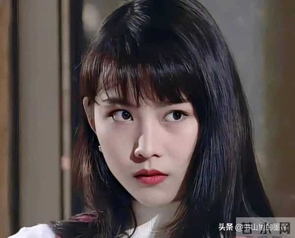 52岁蔡少芬现状让人心酸,脸垮不平,又瘦又老,一代女神也落寞了