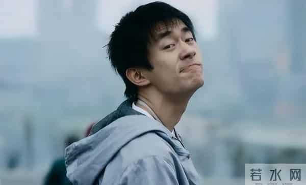 这一夜，金鸡奖成“照妖镜”姚晨脸肿，蒋勤勤歪嘴，佟丽娅褶子多