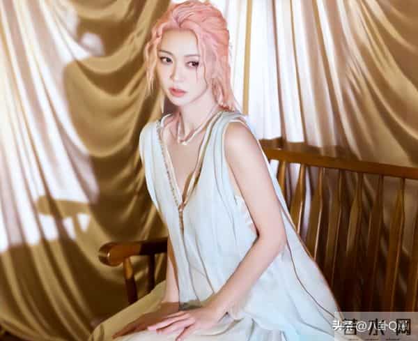 香港“最后”一个天后,被拍到和黑人出入酒店,如今43岁孤身一人