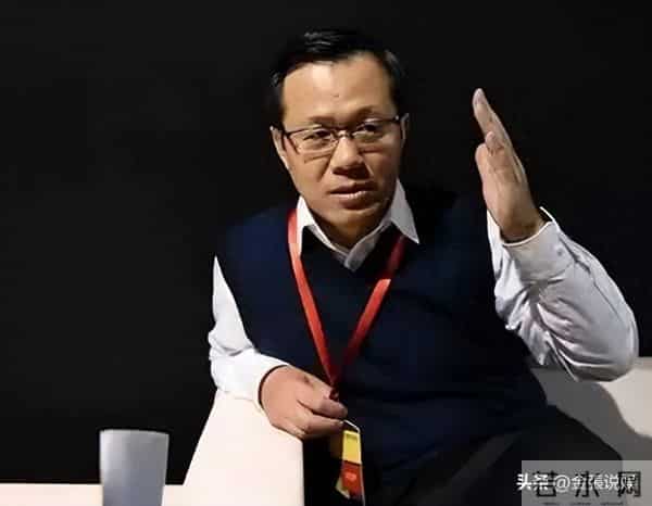 揭陈晓离婚内幕9个月，卓伟再爆离婚瓜：夫妻反目2年，男方学历高