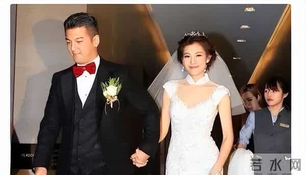 出道干爹护航,拔亲爹氧气管,45岁拿影后,她的黑历史都忘了吗?