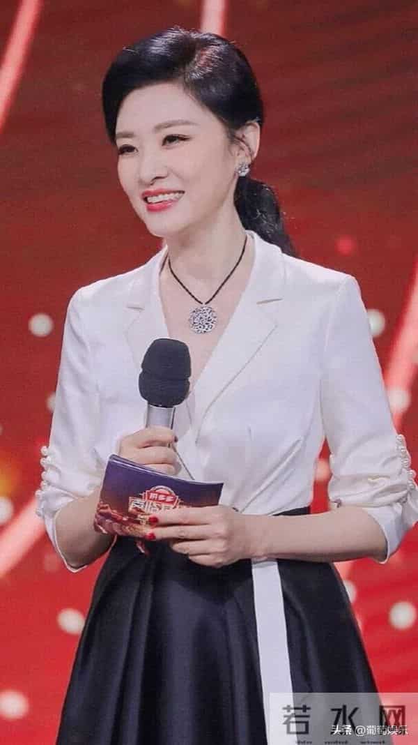 央视主持人 周涛