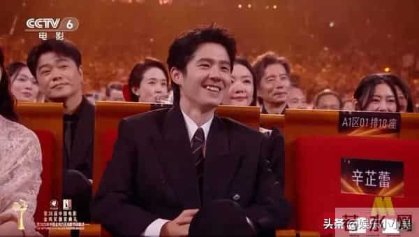看易烊千玺获奖，其他演员的反应就知道什么叫众望所归，满是欣赏