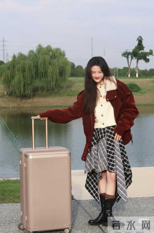 宋祖儿穿红色真的超级好看呀!好港好靓!