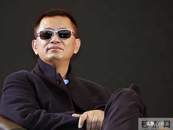 陪玩陪睡仅冰山一角!集体开P、舔手指、互撕,圈中内幕太荒唐