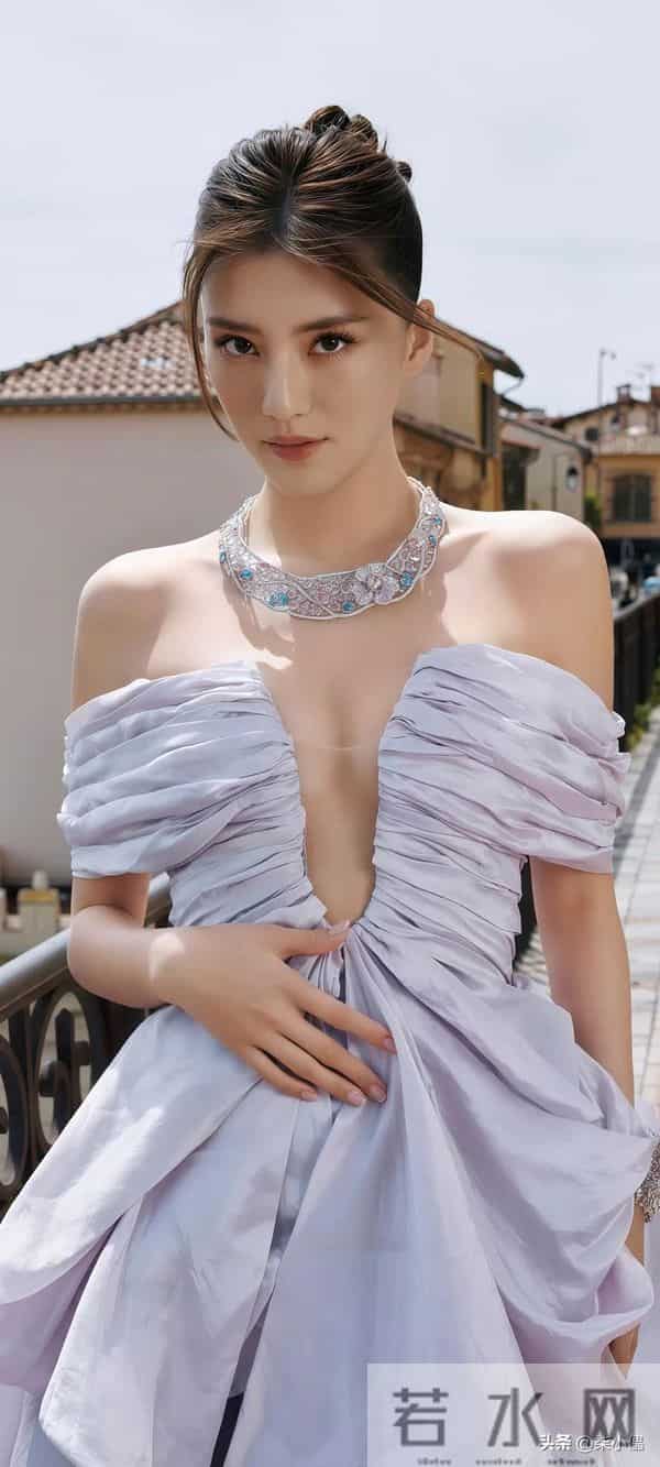 吴千语｜气质属实是没的说。