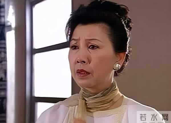 突传死讯!香港知名演员的老公在家中离世,坐在轮椅上没有了呼吸