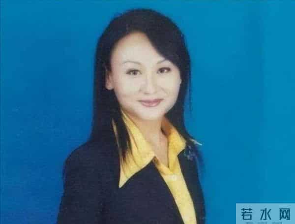 吃不饱、关禁闭，央视前才女国外过得生活苦，董卿想救她都难