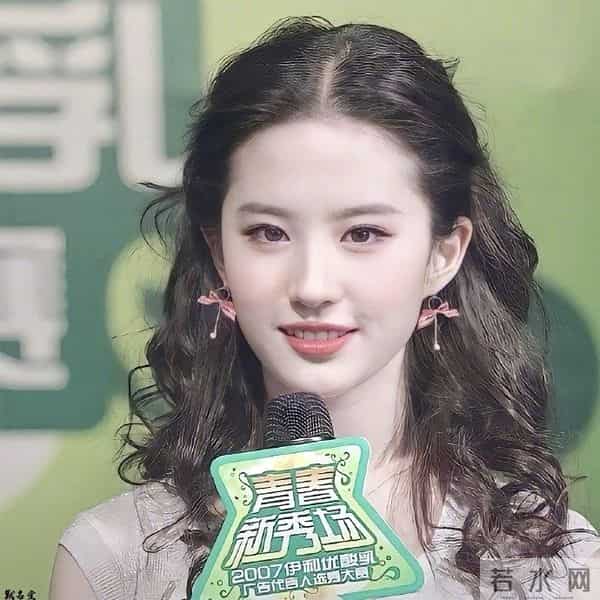 刘亦菲“这几张图”美爆了!看了都想存的地步。