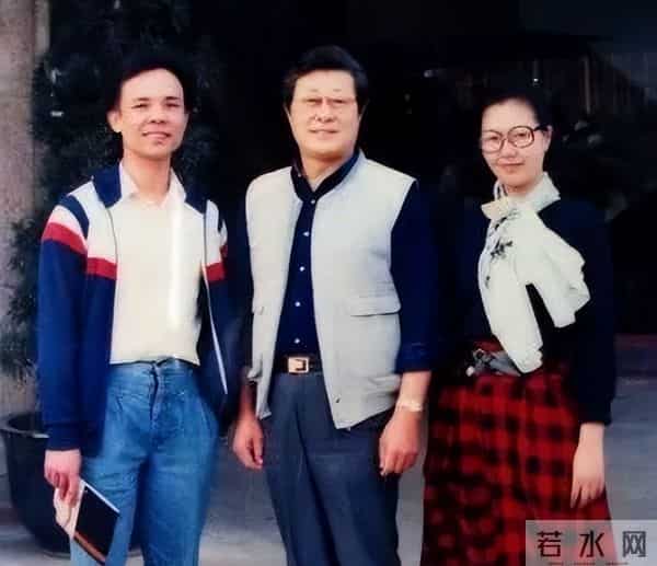 照顾患病妻子60年,儿女事业有成家庭幸福,他却只想做个普通老头