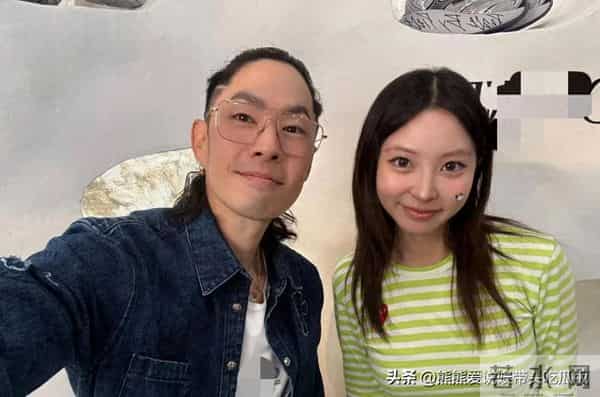 47岁吴建豪在纽约参加时尚活动,他留了长发,颜值大不如前!