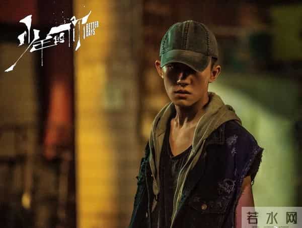 24岁摘金鸡影帝！易烊千玺的封神之路,藏着3个硬核真相