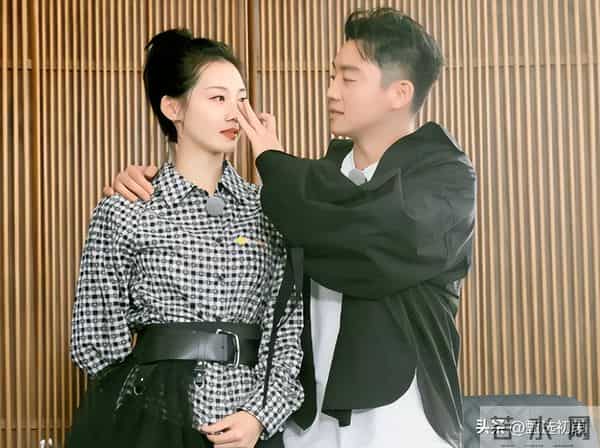 分手八年，再看郑恺和程晓玥，婚姻生活天差地别，陈赫成人生赢家