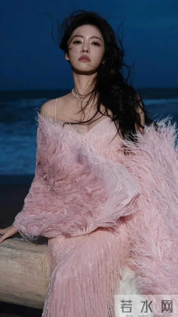 蔡文静 性感好身材 粉雾海海边粉色礼服大片 美到极致