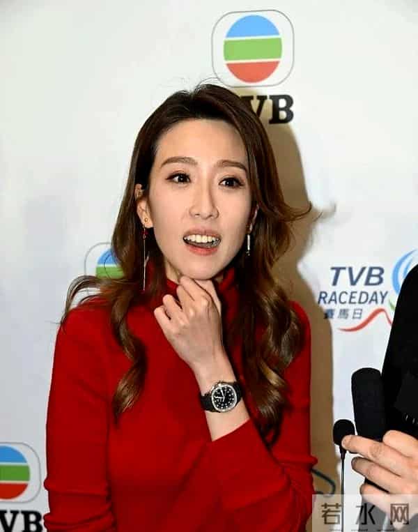 李施嬅官宣分手,入行22年有过五段感情,其中一旧爱与胡杏儿结婚