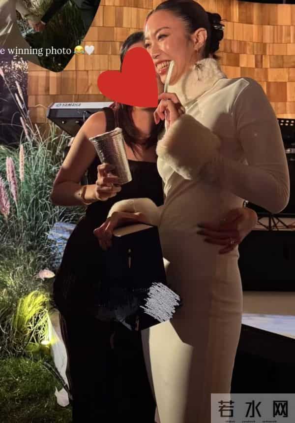 霍启仁夫妇丽江雪山大婚！女方穿礼服神似朱玲玲，豪门婚礼好低调