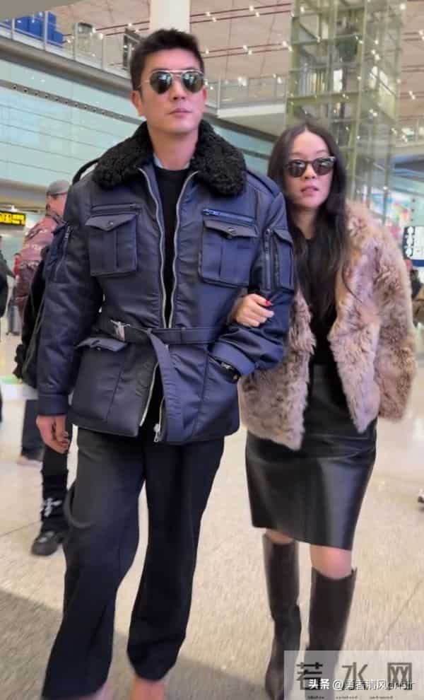杜江夫妇最新机场照，霍思燕穿皮草似贵妇，挽着老公幸福又甜蜜