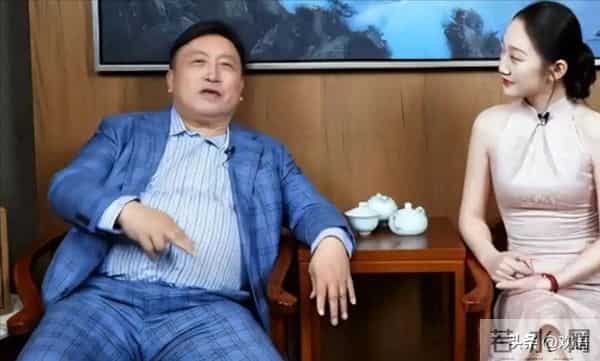 陪玩陪睡仅冰山一角!集体开P、舔手指、互撕,圈中内幕太荒唐