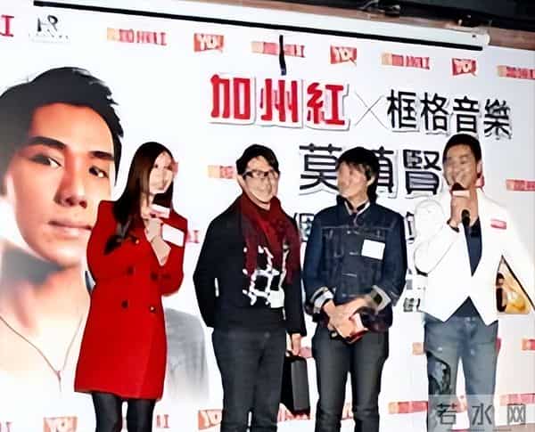 突传死讯!香港知名演员的老公在家中离世,坐在轮椅上没有了呼吸