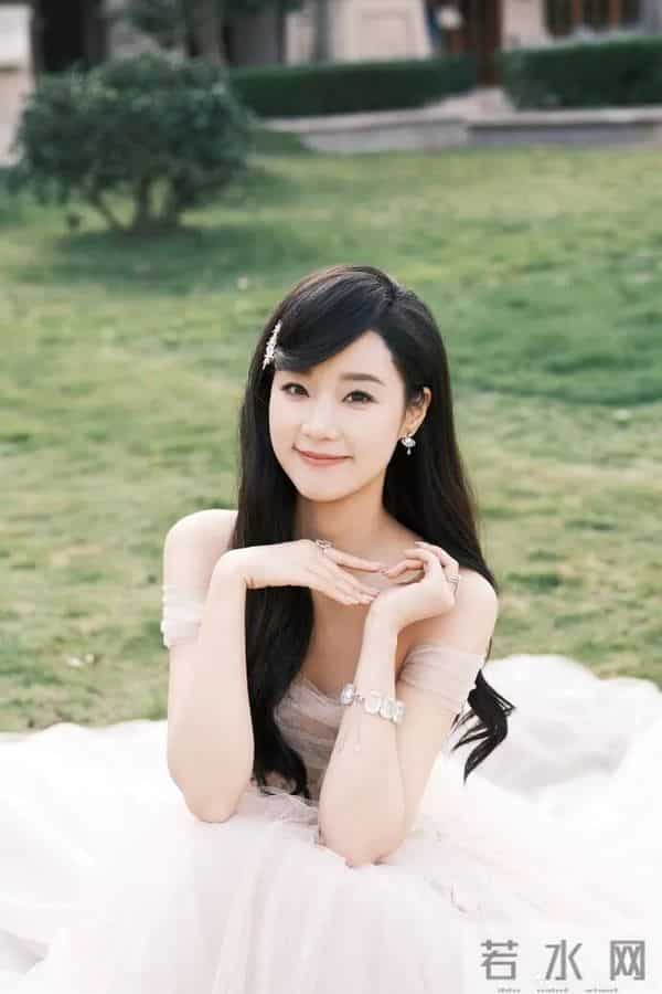 下一个流量花，会是她吗？