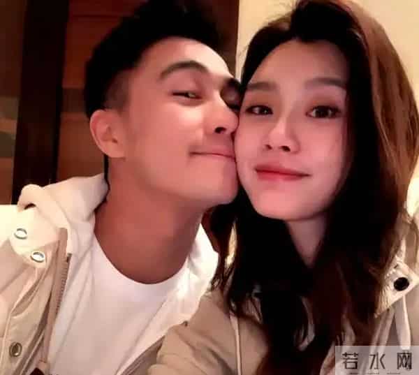 奚梦瑶晒女儿，女儿背香奈儿像洋娃娃，奚梦瑶才是绝处逢生的强者