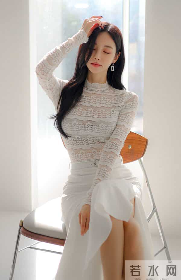 孙允珠白蕾丝开叉人鱼裙