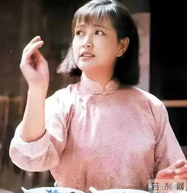 钱再多有什么用？75岁的"风流妖精"刘晓庆，给中老年人敲响"警钟"