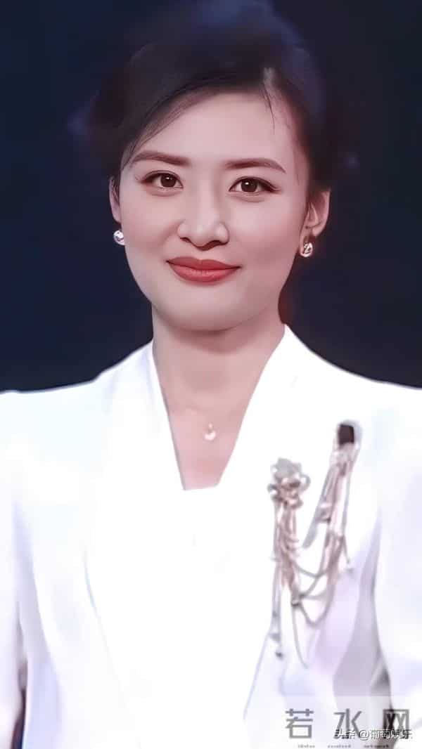 央视主持人 周涛