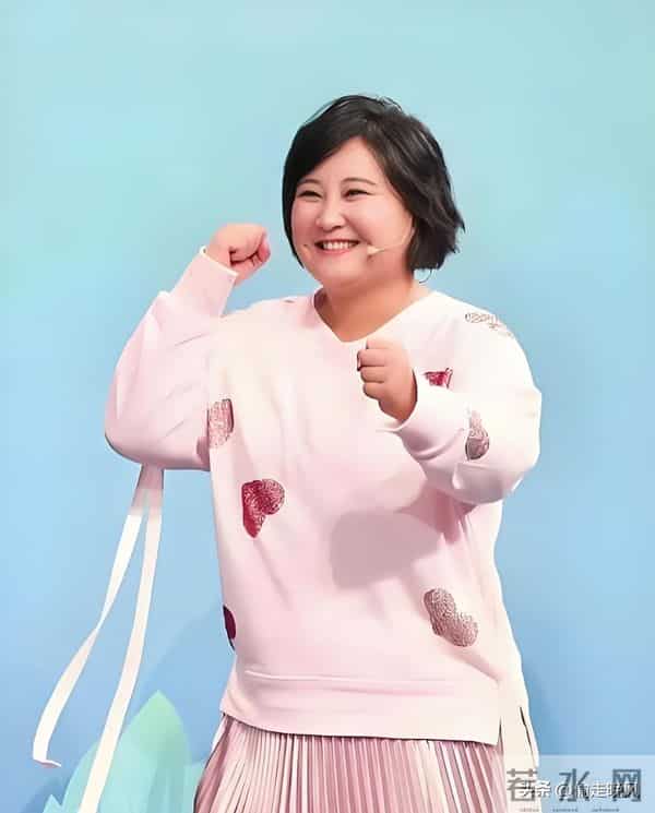 退出春晚、解散公司,43岁贾玲的蜕变之路,给所有女性上了一课