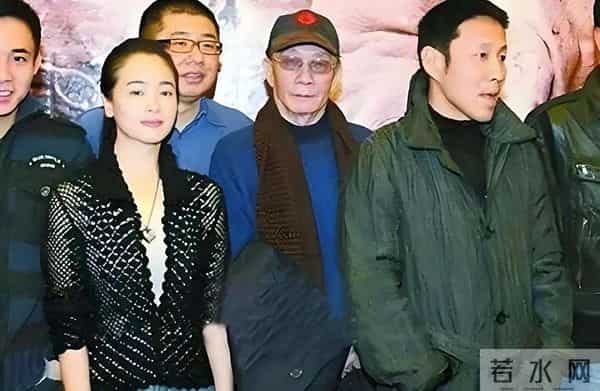 左小青“6小时风波”后，48岁状态出乎意料