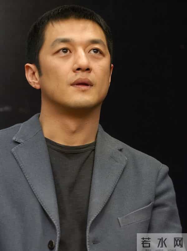 李亚鹏离婚三十天背4.5亿债王菲当年的担心成真女儿账号被围攻