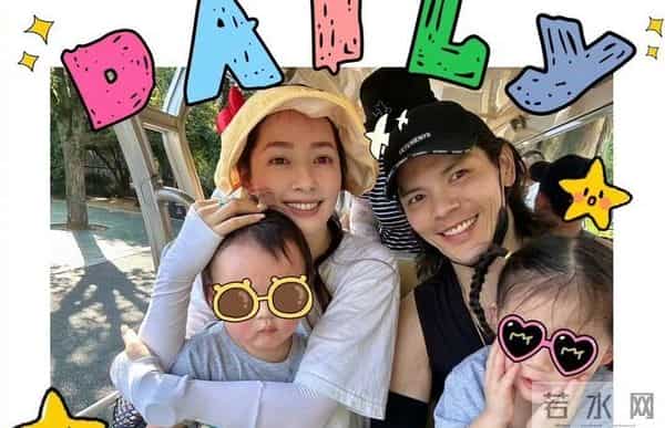 郭碧婷一家游新加坡，向佐穿得比老婆还嫩，好像儿子看妈妈的感觉