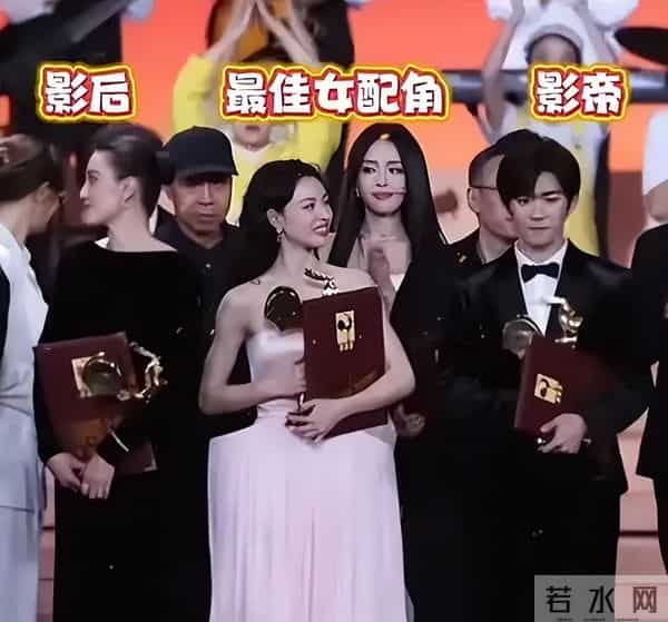 低情商还是野心家?争C位风波不到一个月,钟楚曦再一次“抢C位”