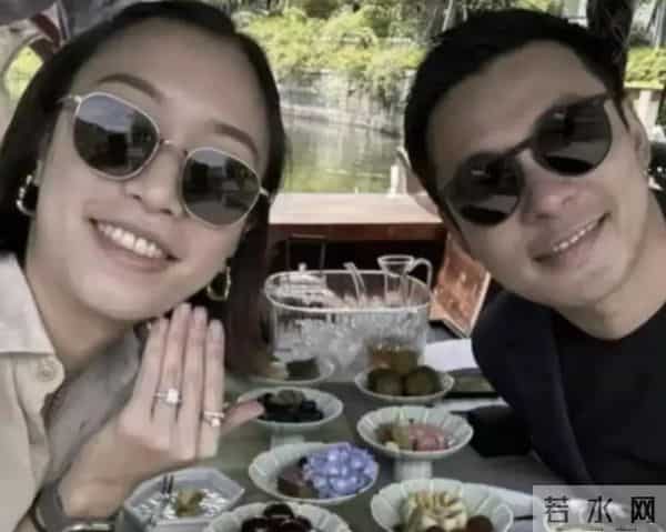 霍启仁举办婚礼妻子似有孕!大嫂郭晶晶前去帮忙,霍震霆再当爷爷