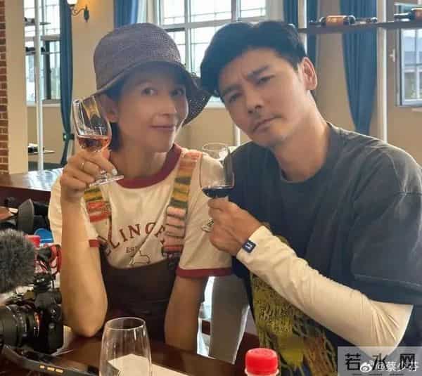 蔡少芬张晋为6岁儿子庆生，晒一家五口合影：有儿女是何等福气，可以一起成长