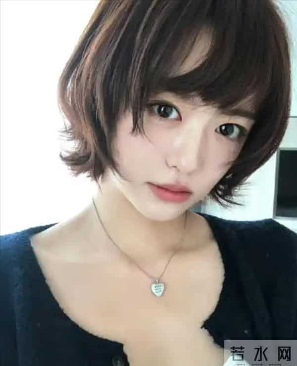 继杨颖、叶珂之后，黄晓明再次"拿下"大眼睛美女，网友：审美没变