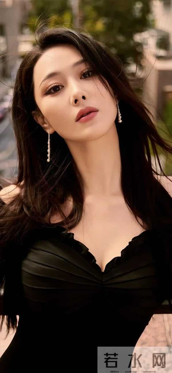 张馨予|出众的身材