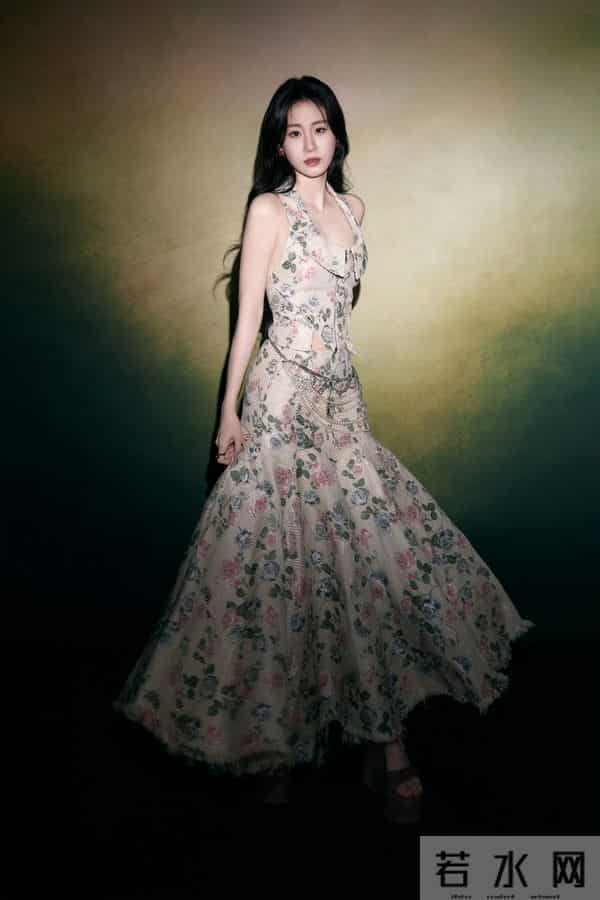 张碧晨优雅迷人好身材